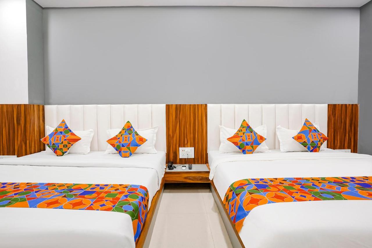 Fabhotel Magnus سورات المظهر الخارجي الصورة
