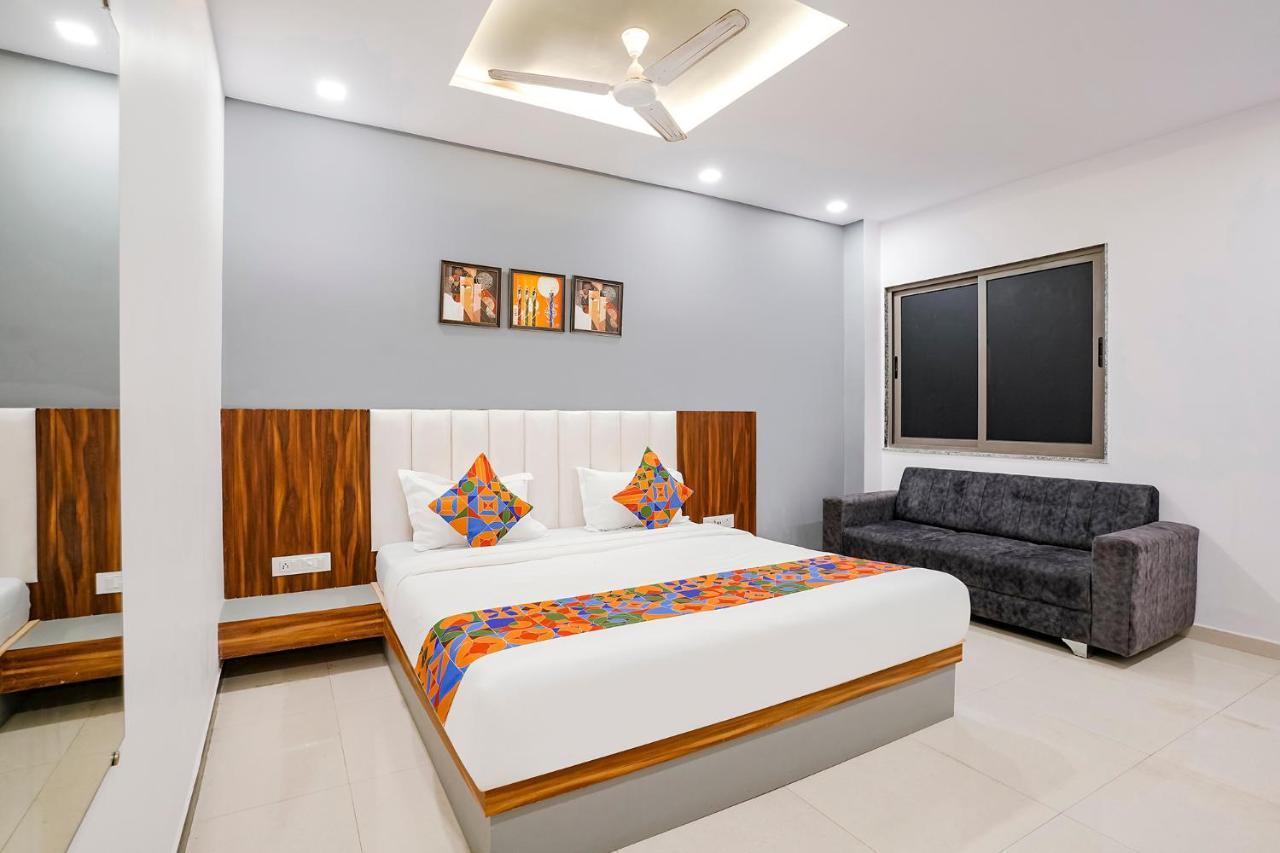 Fabhotel Magnus سورات المظهر الخارجي الصورة